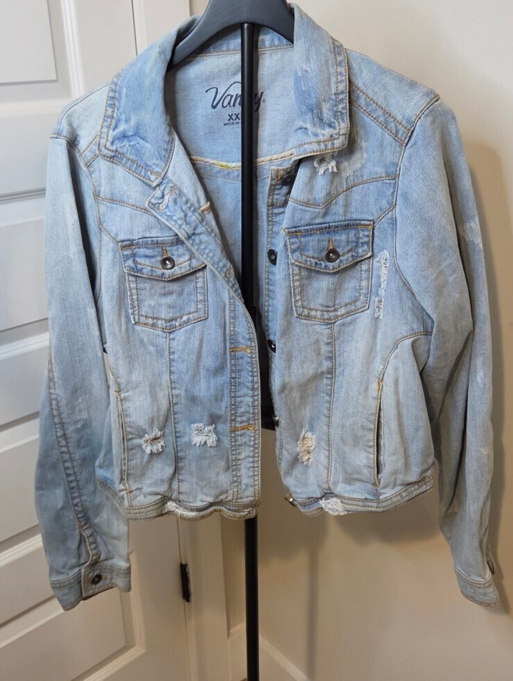 SOLD!!! Vanity Womens XXL Light Blue Distressed Denim Jacket